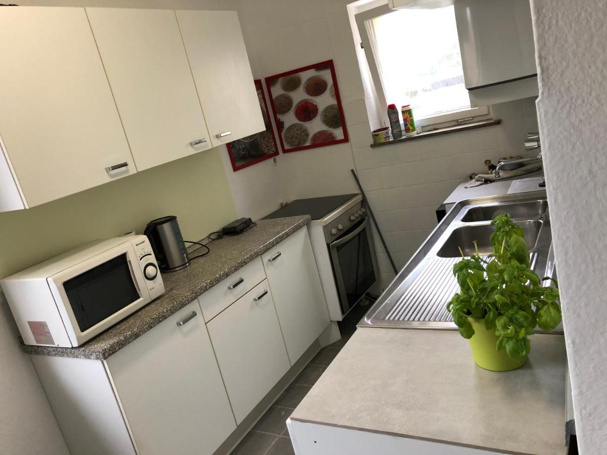 Pension Mit Herz Und Garten Ditzingen Buitenkant foto