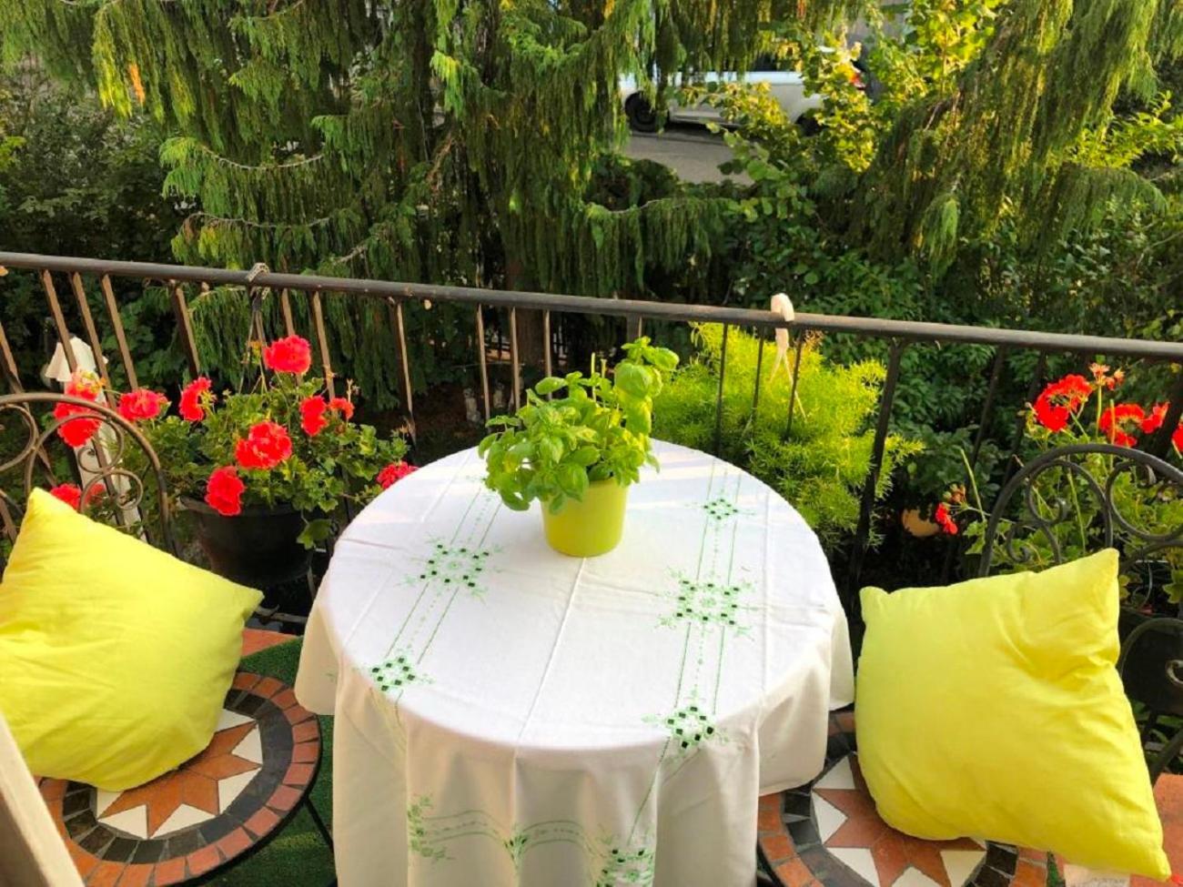 Pension Mit Herz Und Garten Ditzingen Buitenkant foto